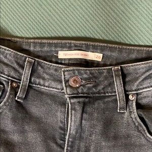 Levi 721 high rise skinny jeans